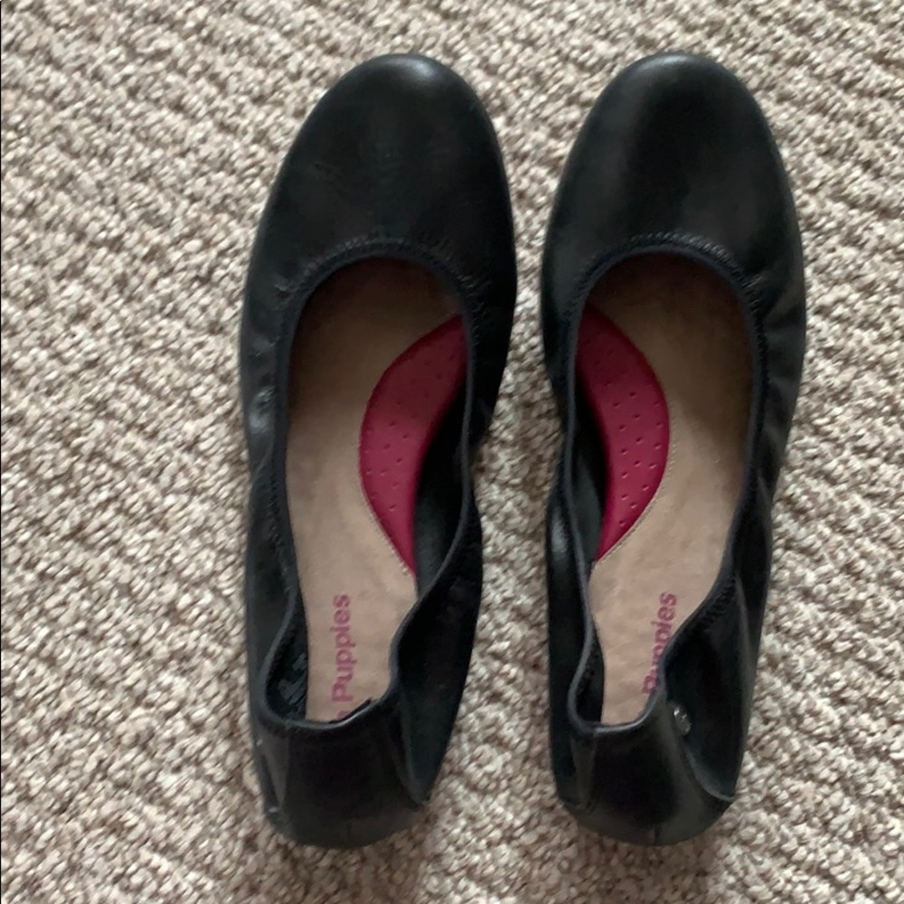 Hush puppies flats